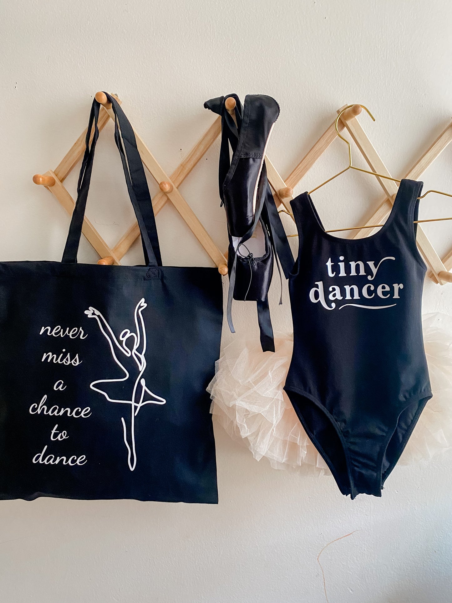CHANCE TO DANCE Tote